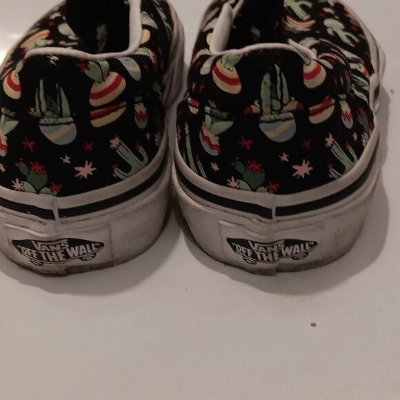 Vans   - Picture 4 of 5